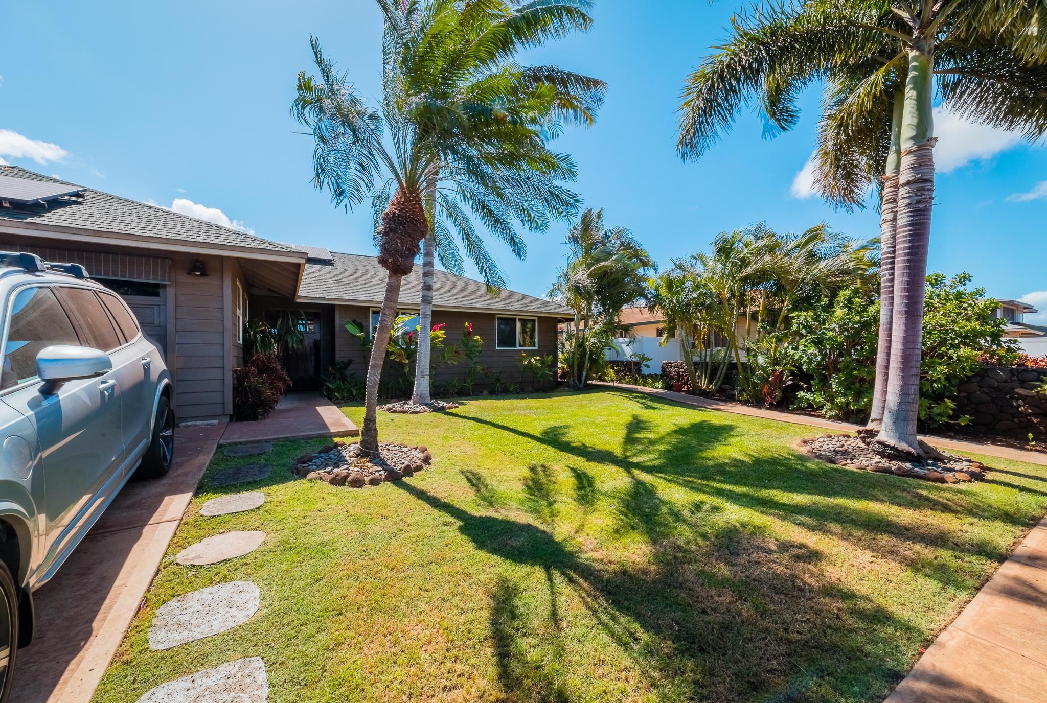 309 WAINOHIA St