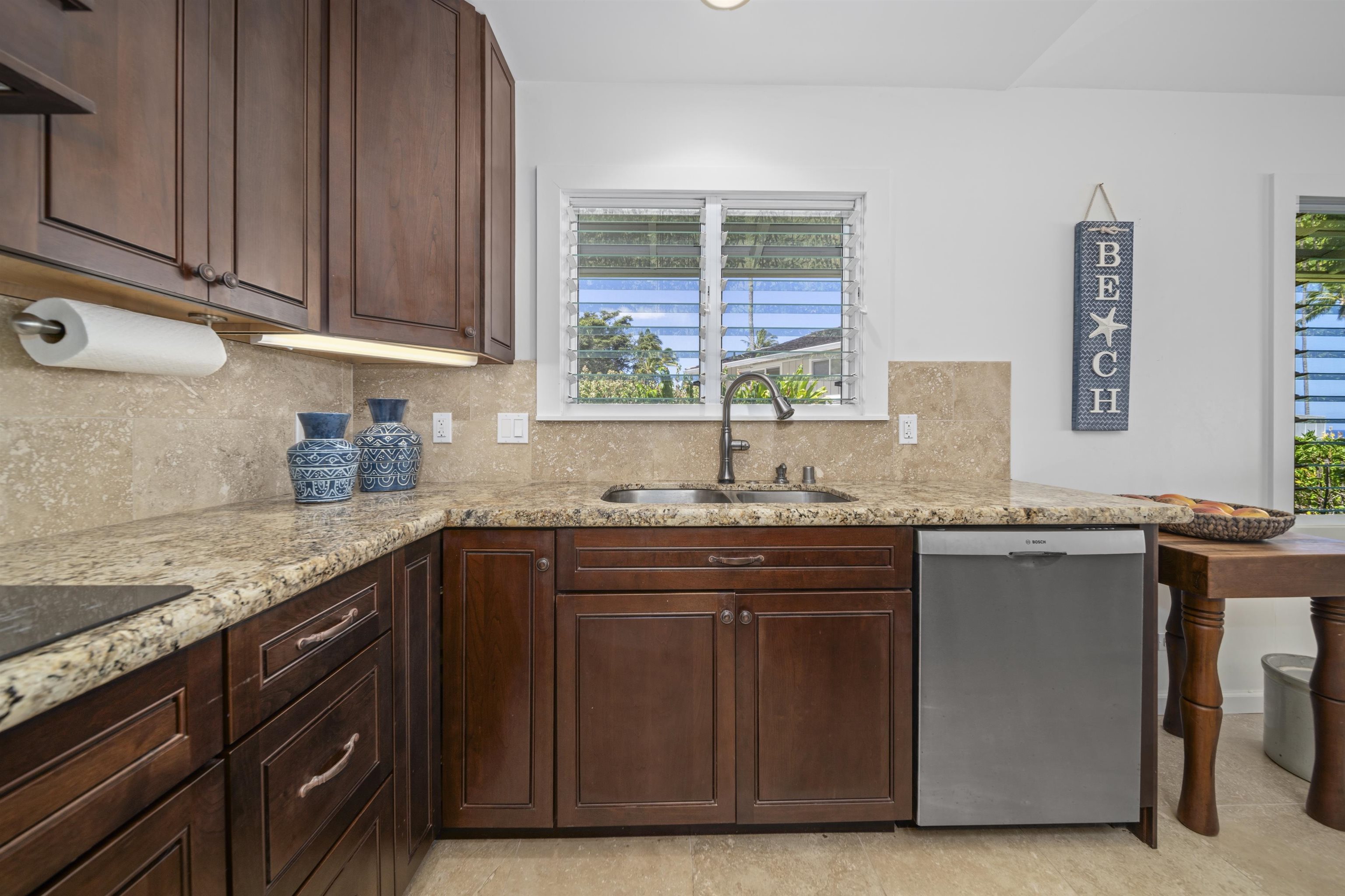 20 Hui Rd I Property Photo 10