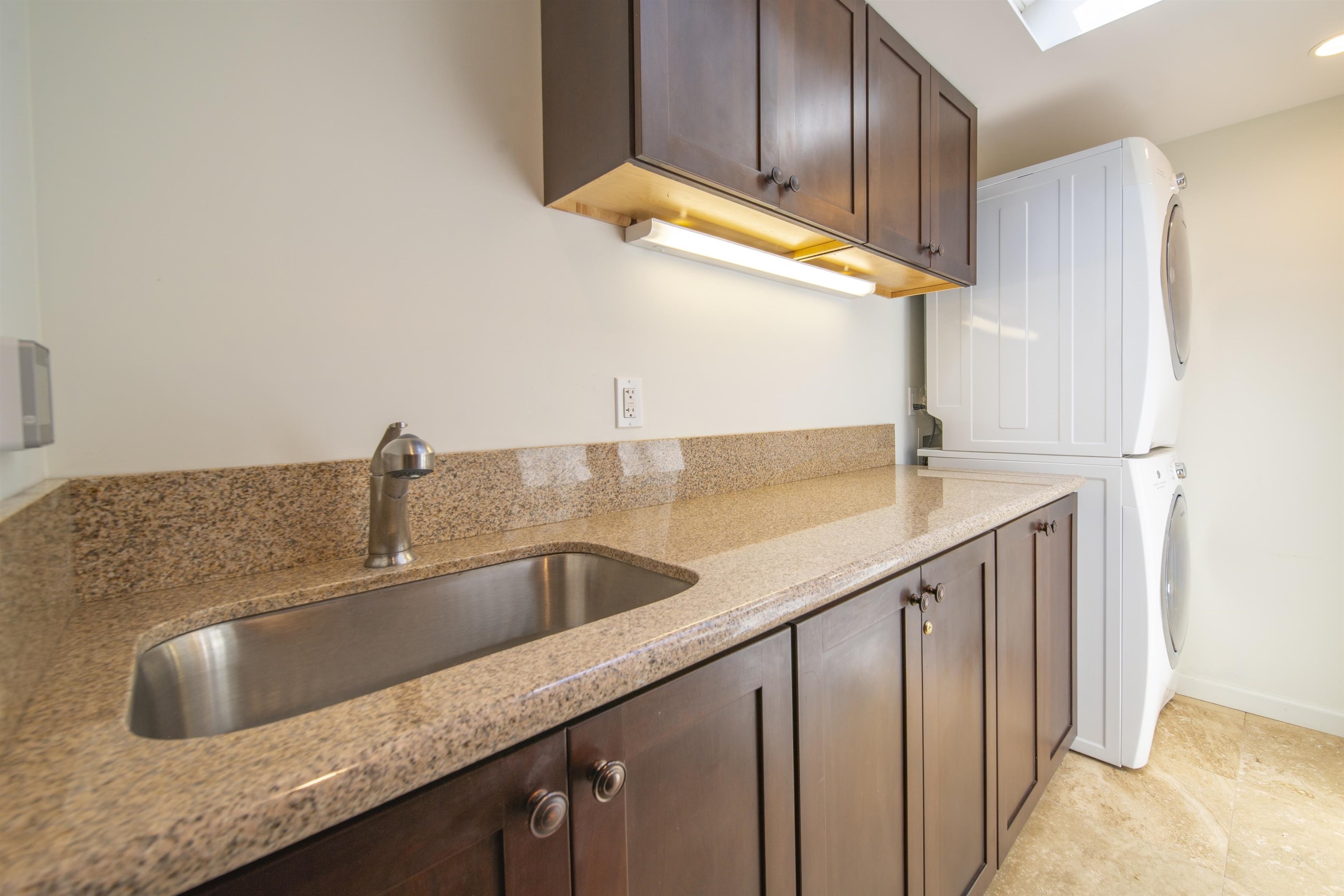 20 Hui Rd I Property Photo 26