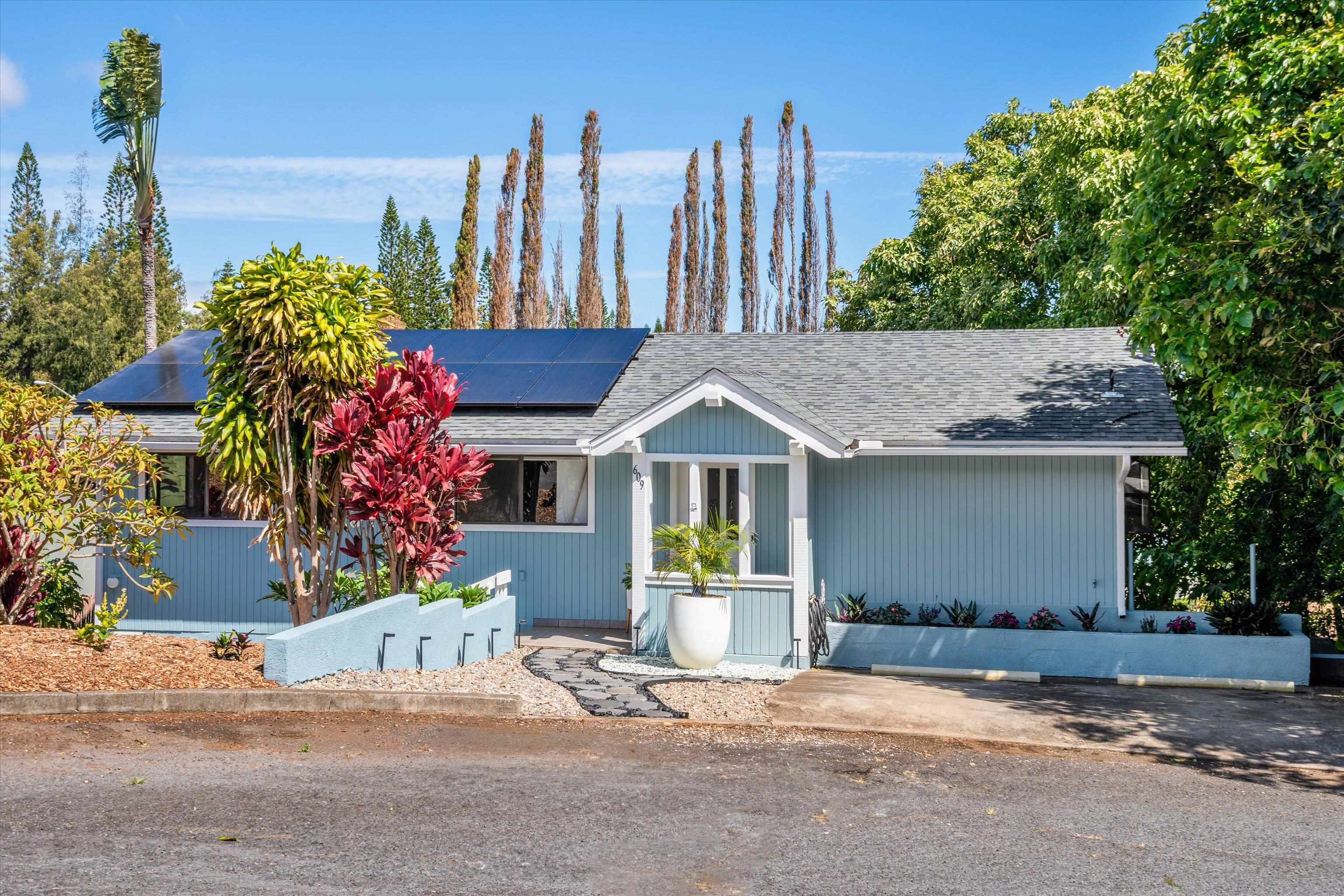609 Loulu Way Property Photo 1