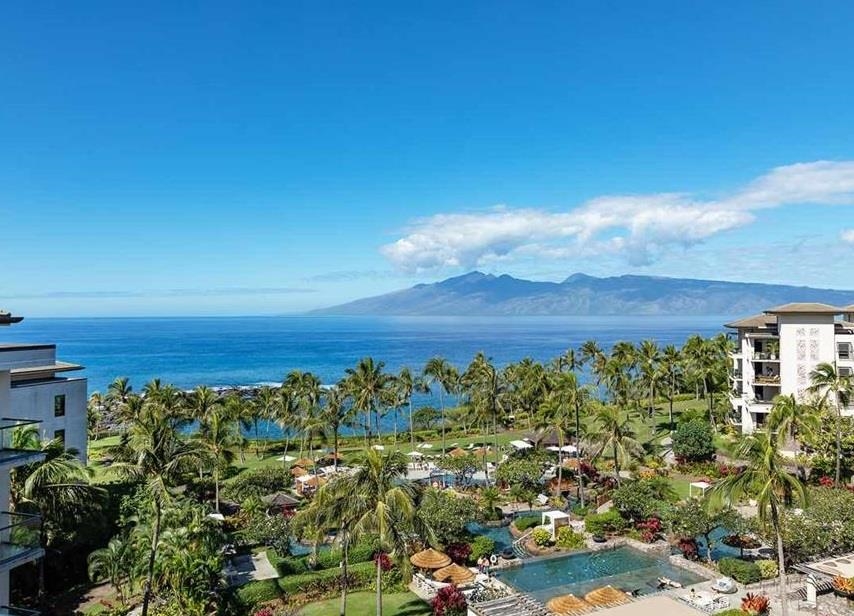 1 Bay Dr Property Photo 1