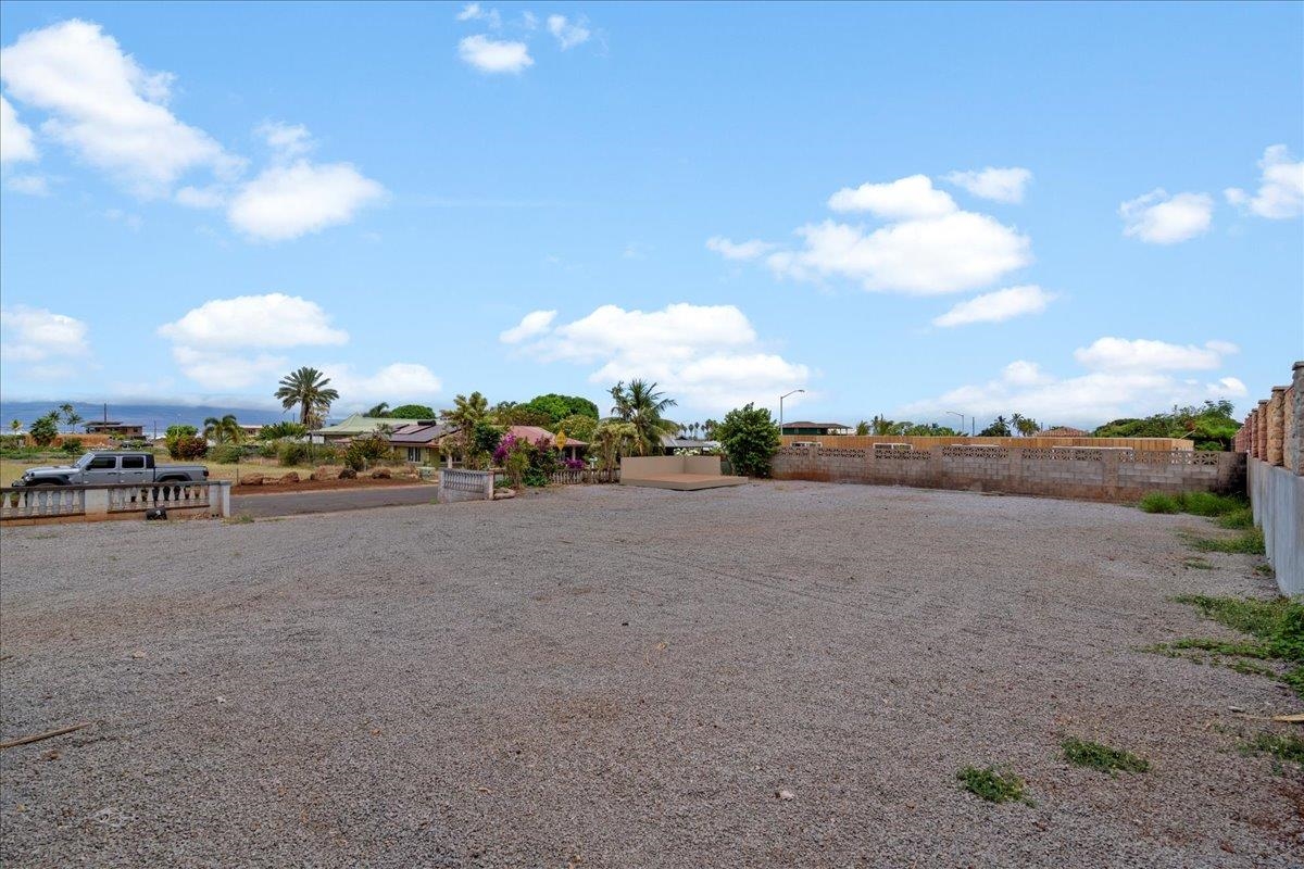 418 Waine'e St Property Photo 10