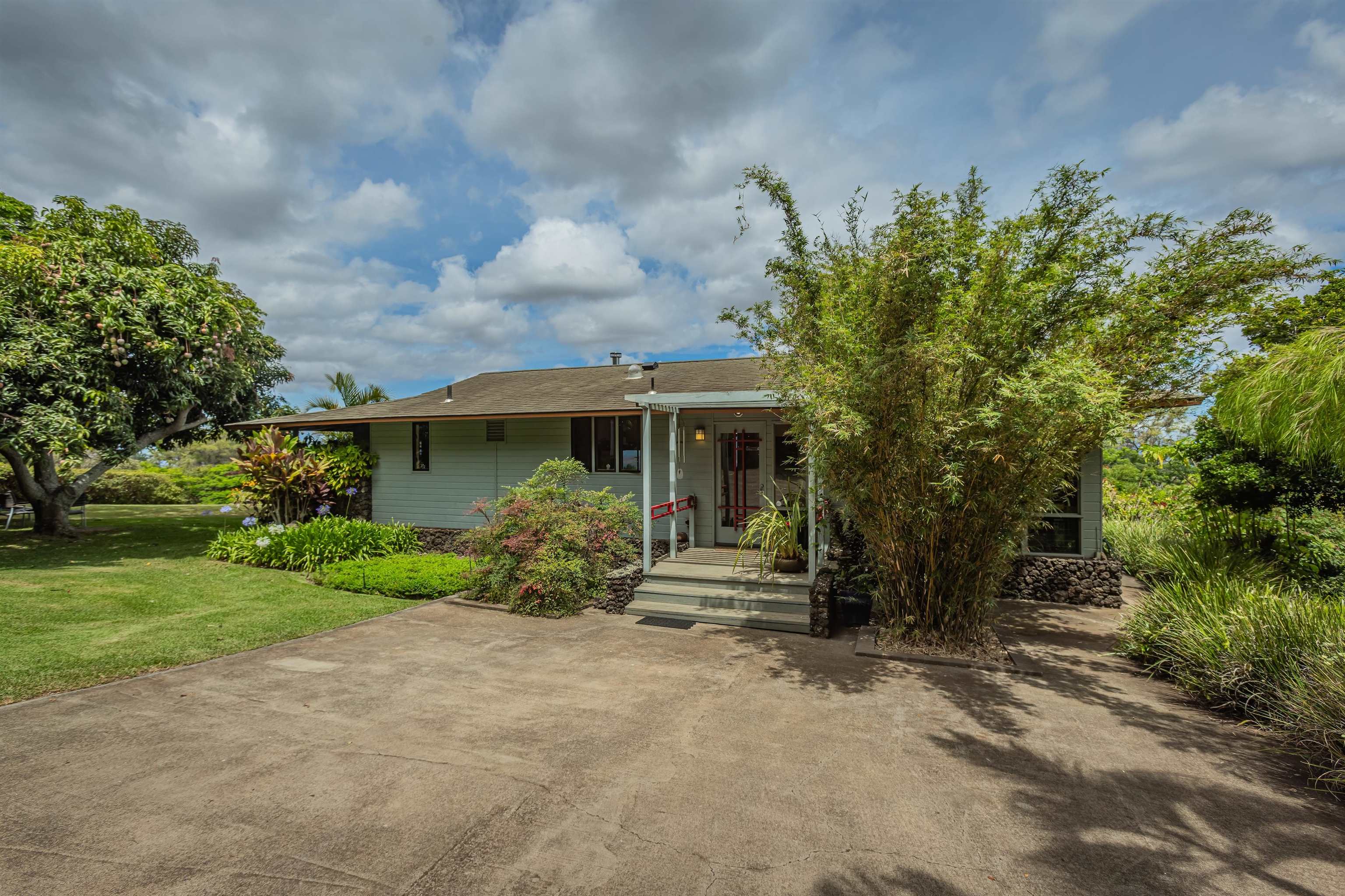 1195 Omaopio Rd Property Photo 1