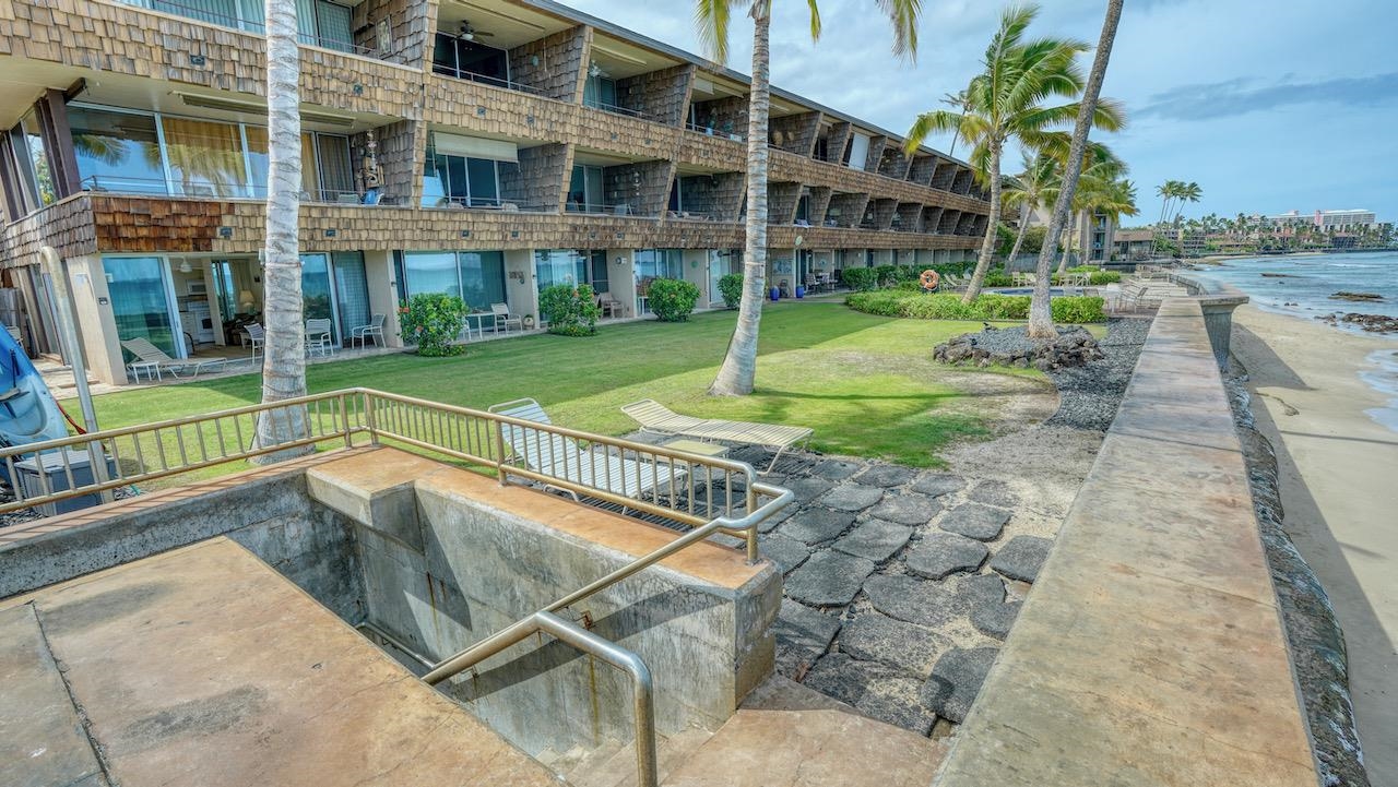 3741 Lower Honoapiilani Rd Property Photo 6
