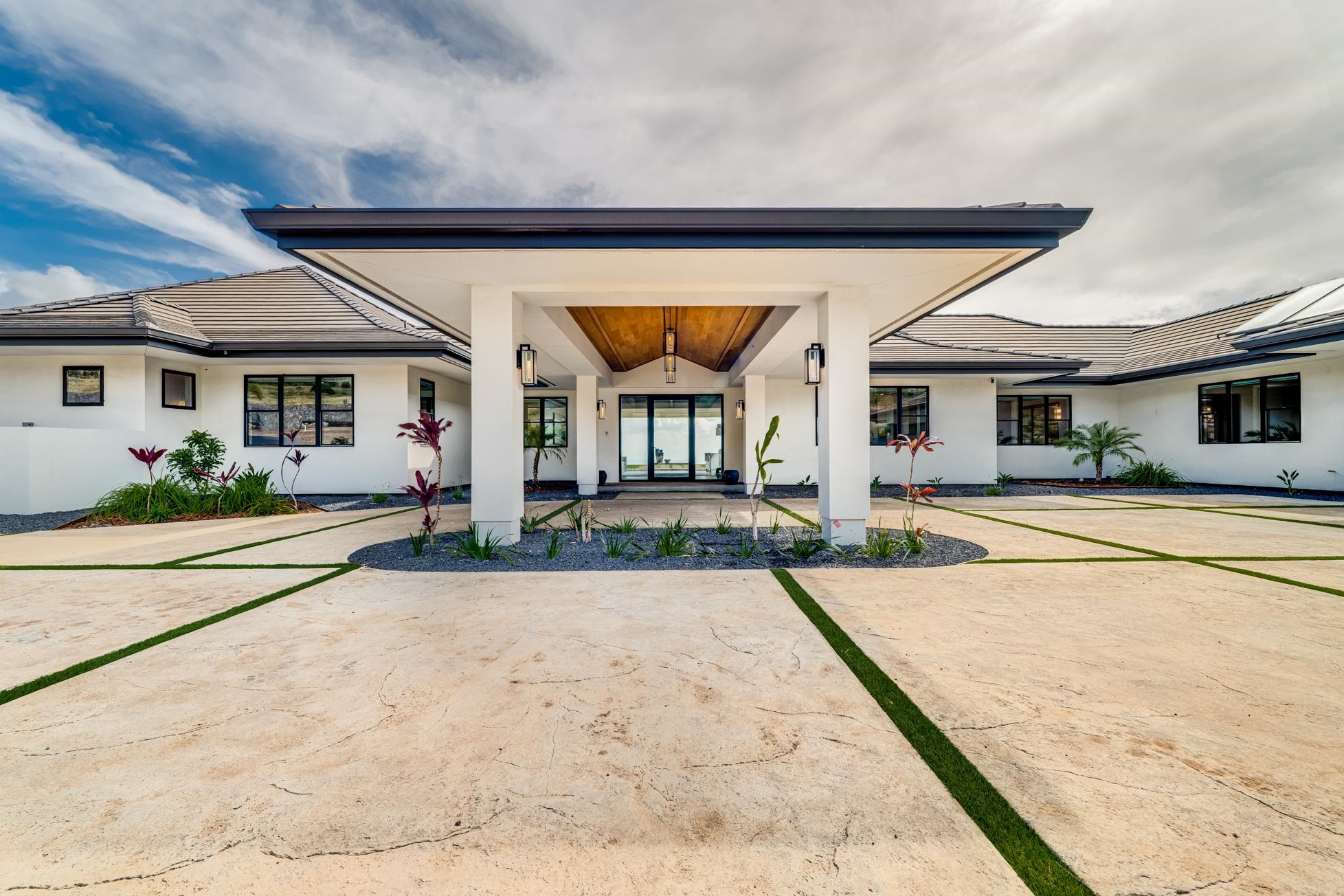 100 Kalelemuku Pl Property Photo 1