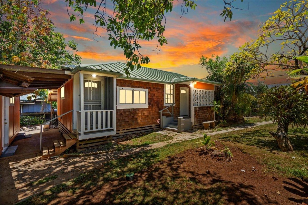 752 Noholani St Property Photo 1