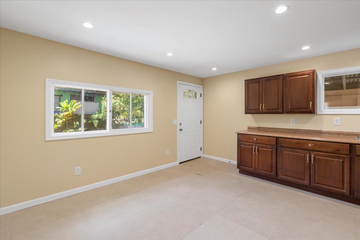 752 Noholani St Property Photo 21