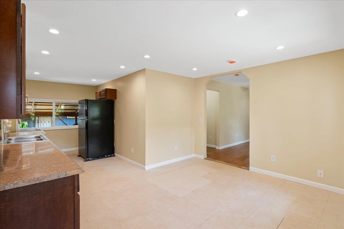 752 Noholani St Property Photo 22