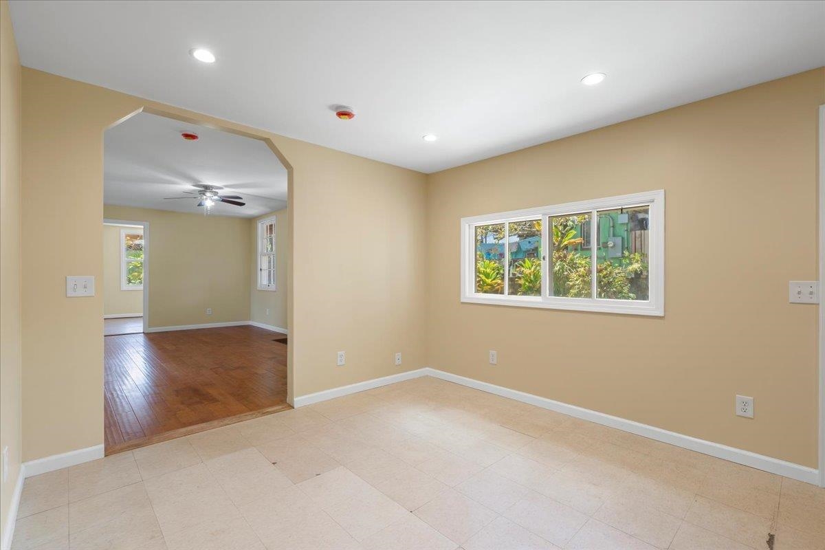 752 Noholani St Property Photo 23