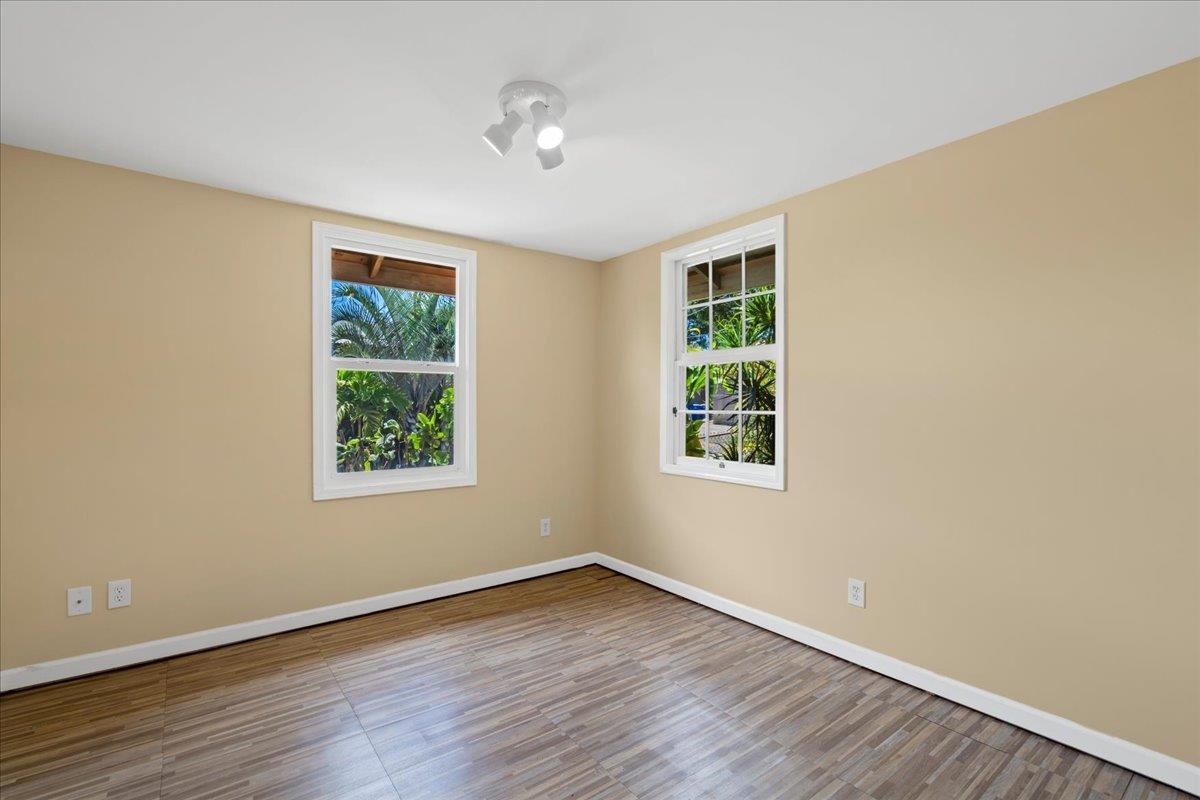 752 Noholani St Property Photo 28