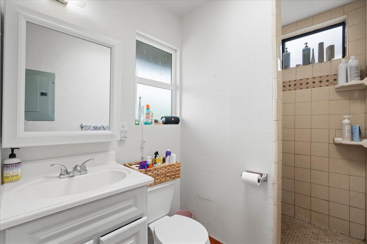 193 Akai St Property Photo 27