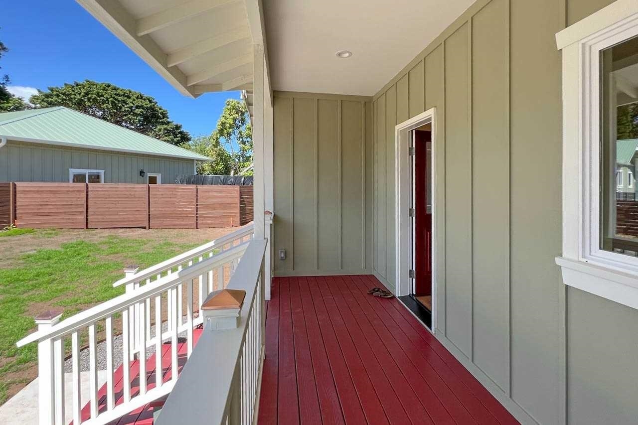 2726 Kaupakalua Rd Property Photo 2