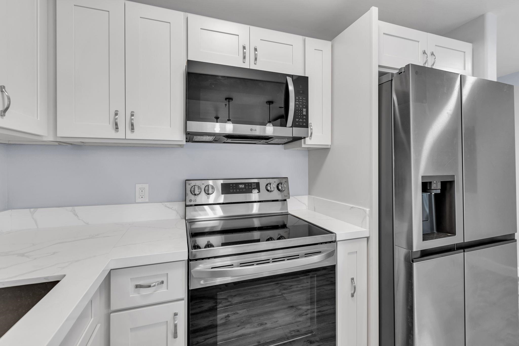 15 E Kuu Aku Ln Property Photo 14