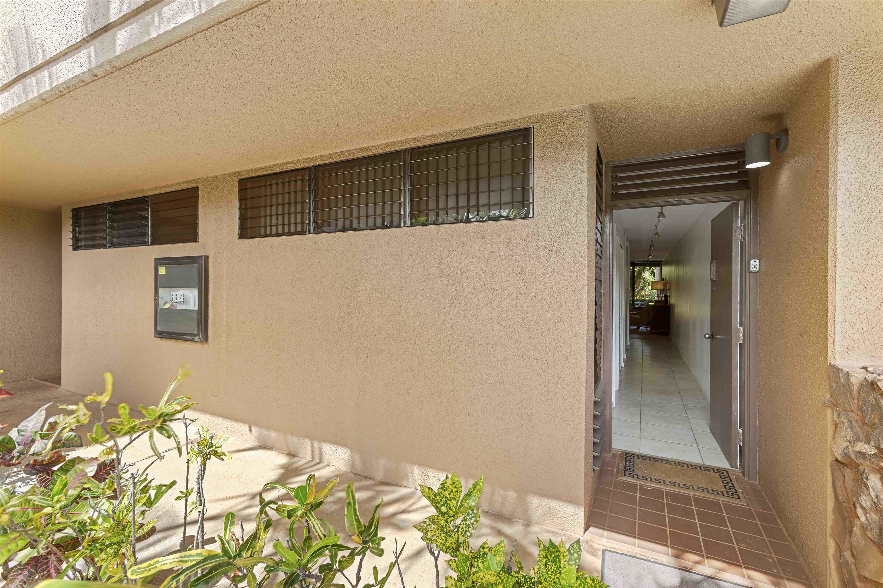 4242 Lower Honoapiilani Rd Property Photo 3