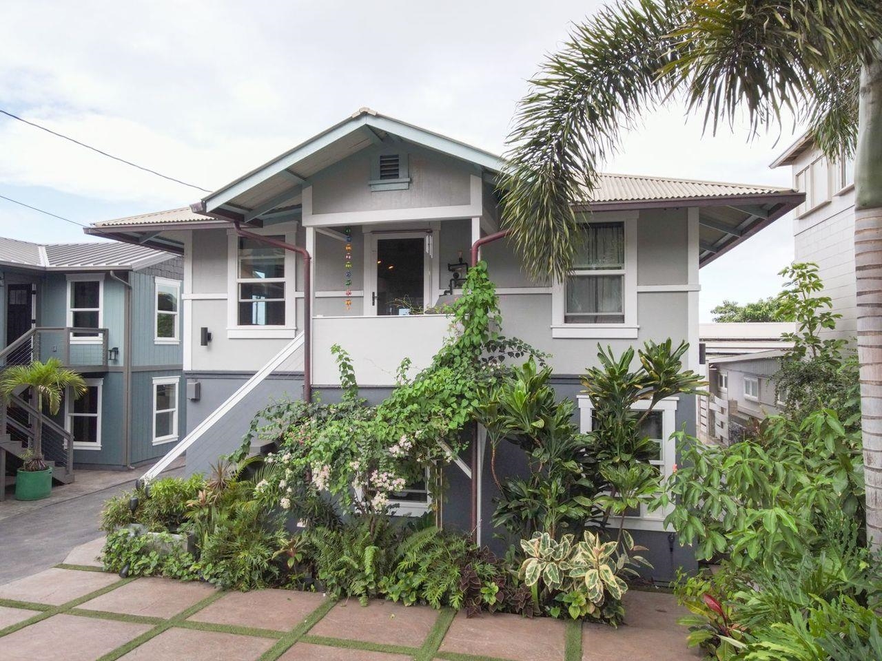 378 N Market St Property Photo 5