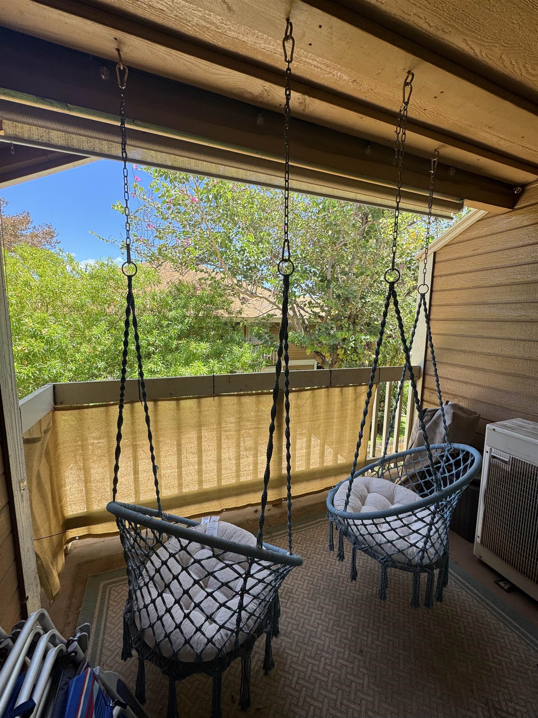 140 Uwapo Rd Property Photo 7