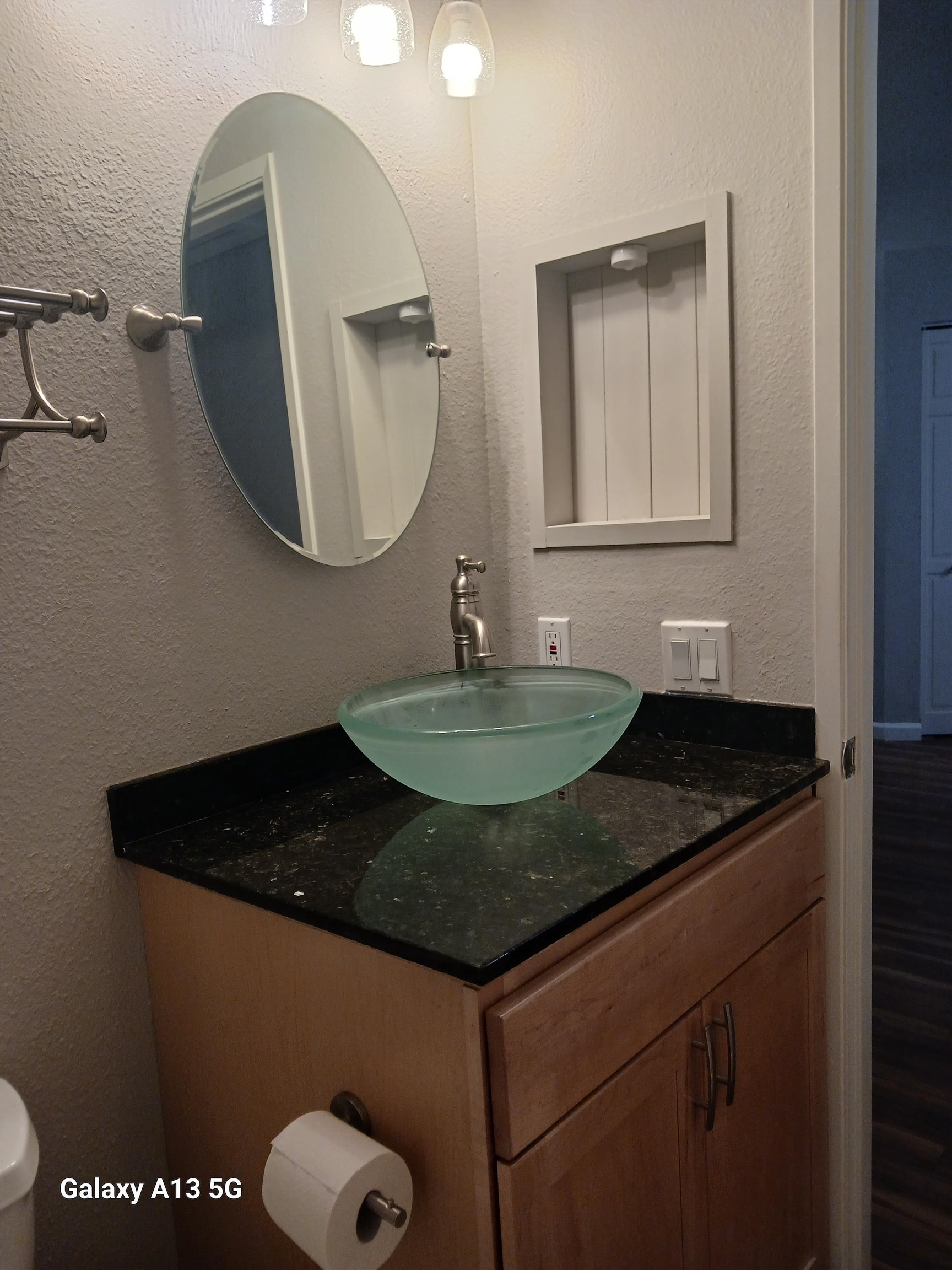 140 Uwapo Rd Property Photo 11