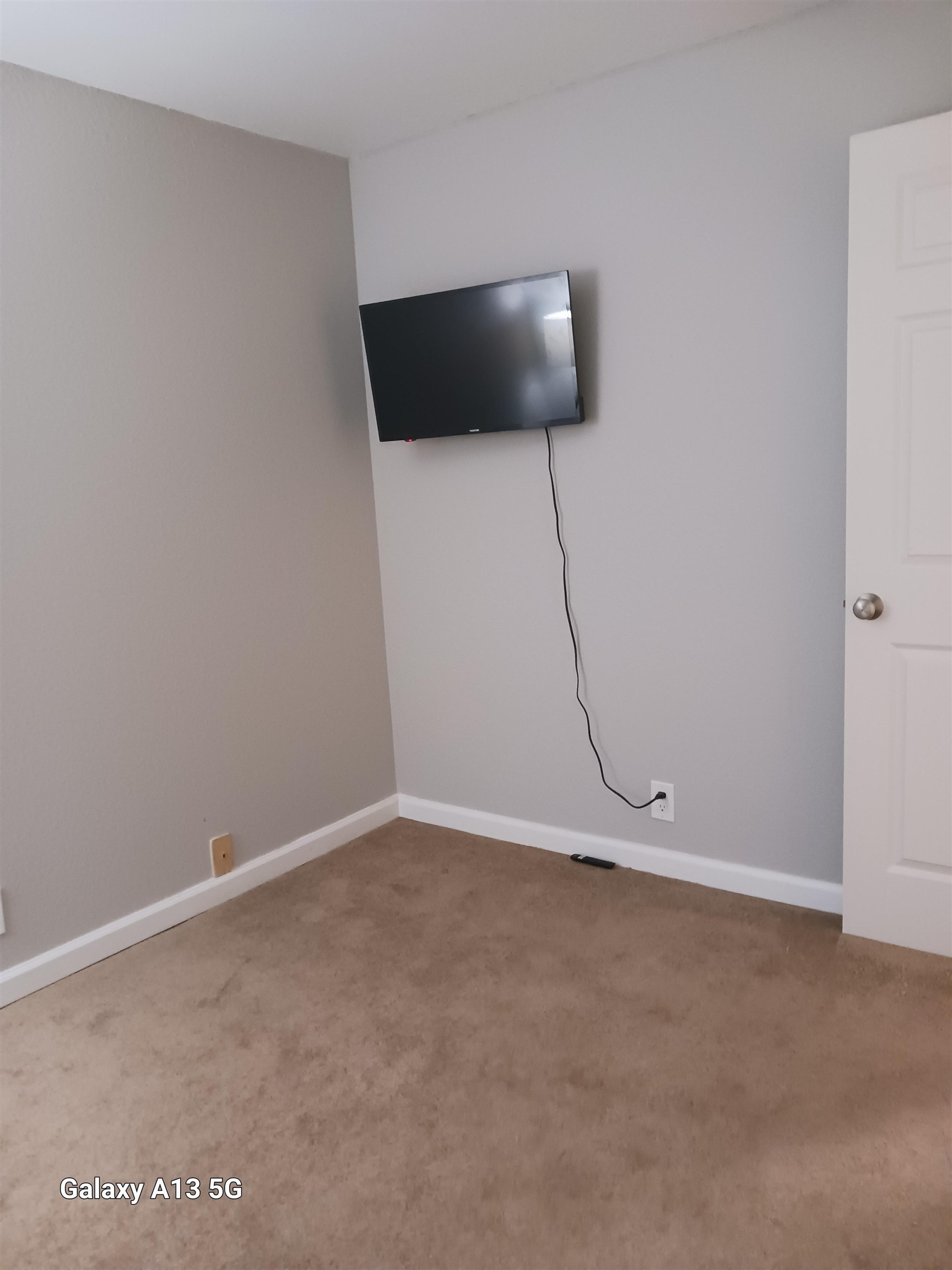 140 Uwapo Rd Property Photo 28