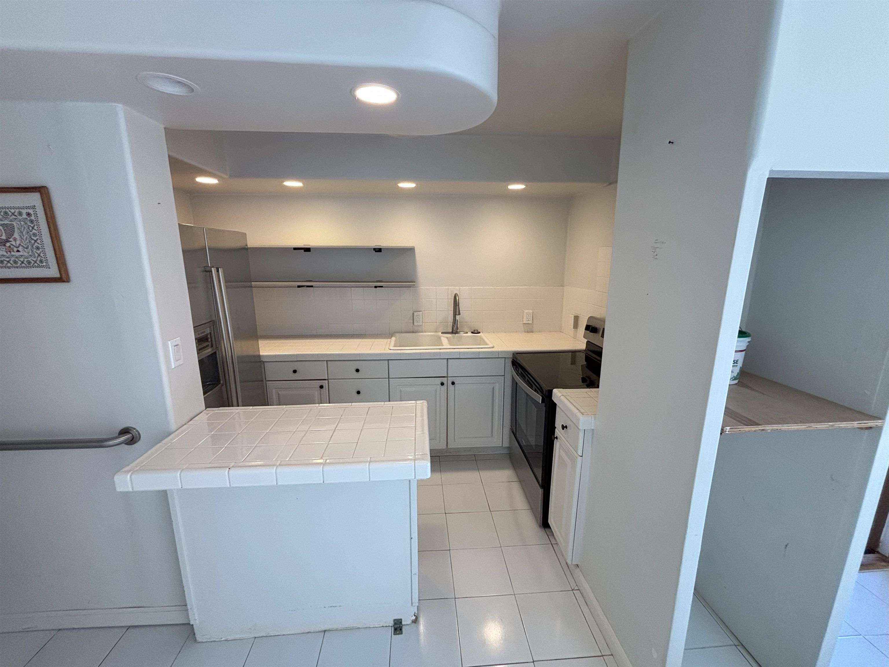 3660 Lower Honoapiilani Rd