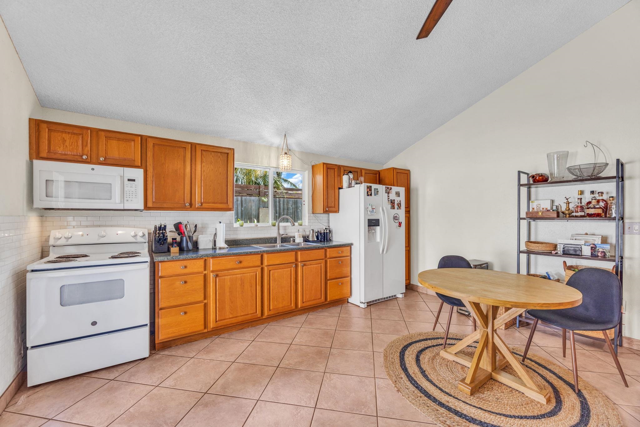 305 Uala Pl Property Photo 22