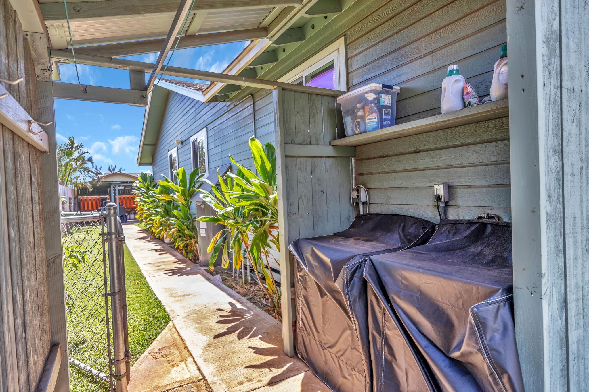 305 Uala Pl Property Photo 40