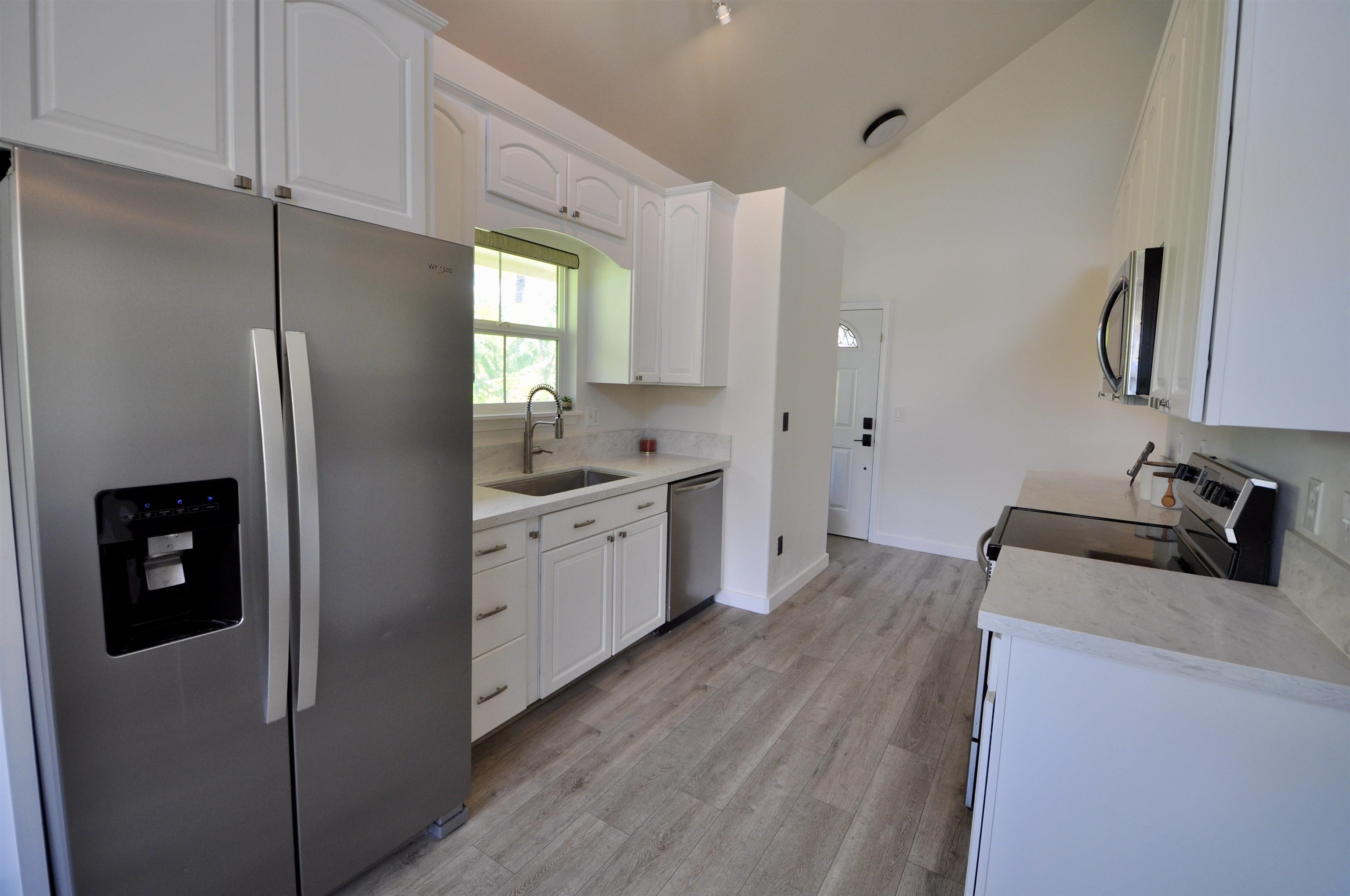 75 Halili Ln Property Photo 1