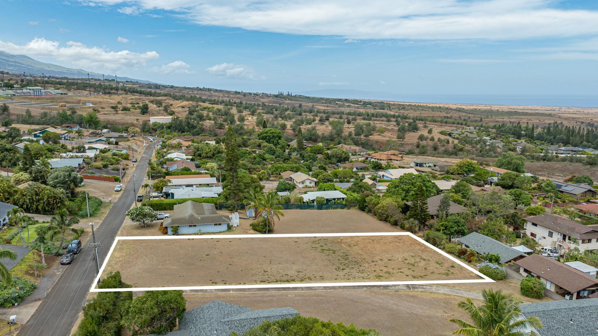 332 Ehilani St Property Photo 3