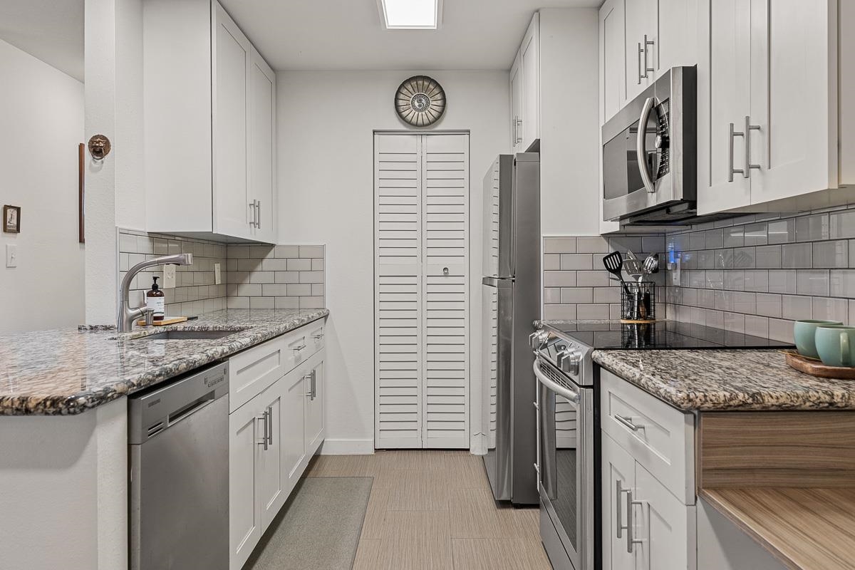 61 Kopi Ln Property Photo 15