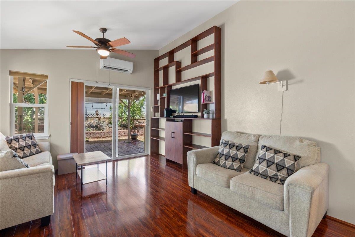 668 Meakanu Ln Property Photo 14