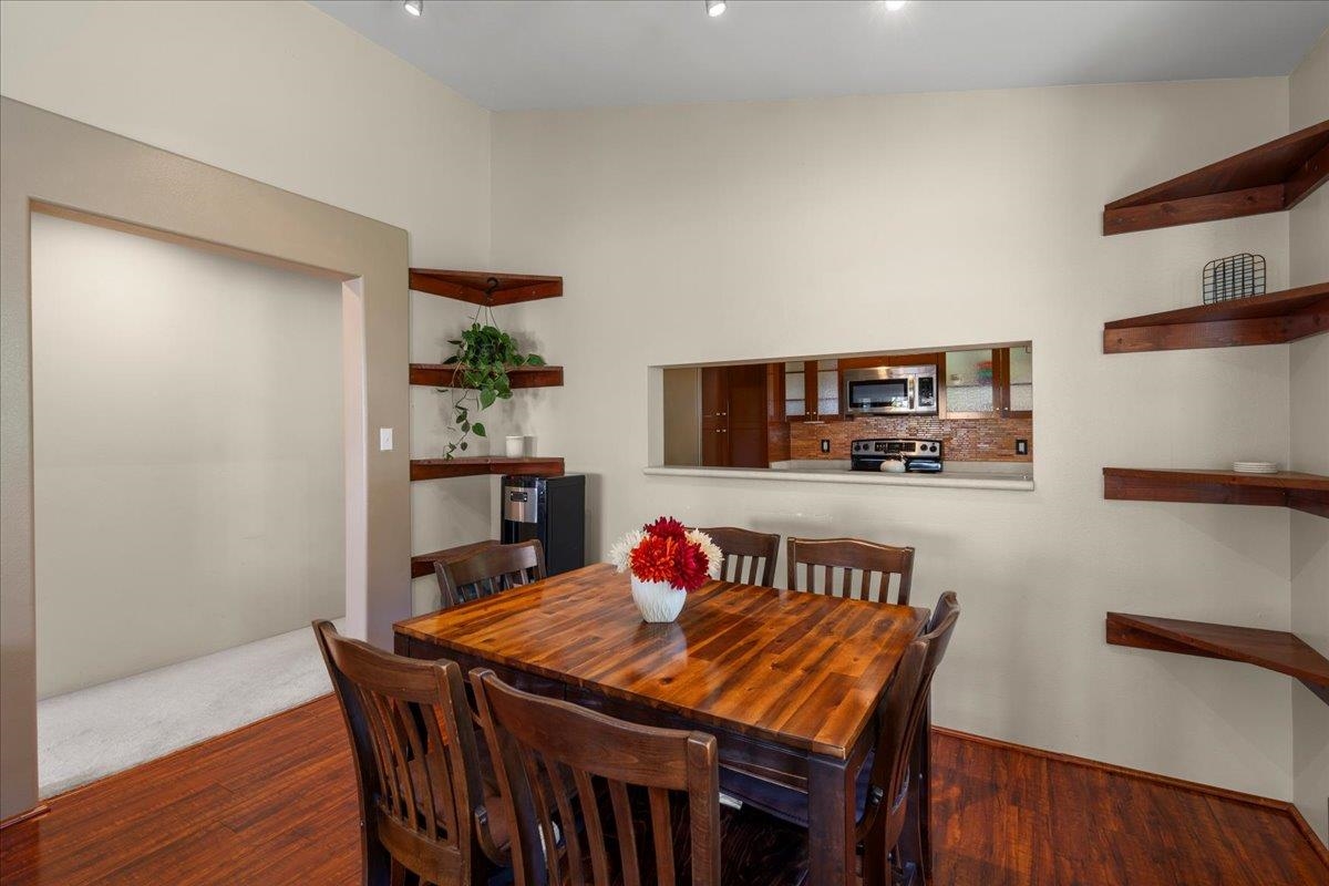 668 Meakanu Ln Property Photo 18