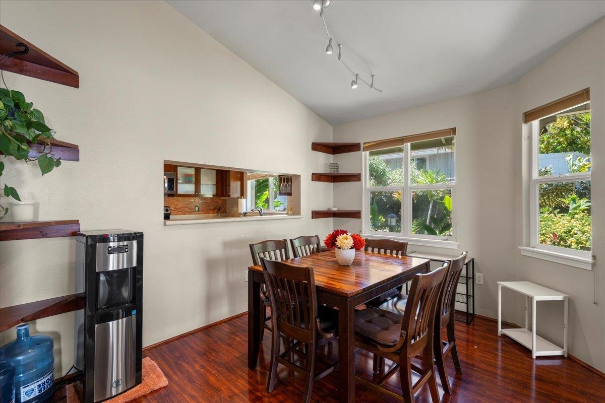 668 Meakanu Ln Property Photo 21