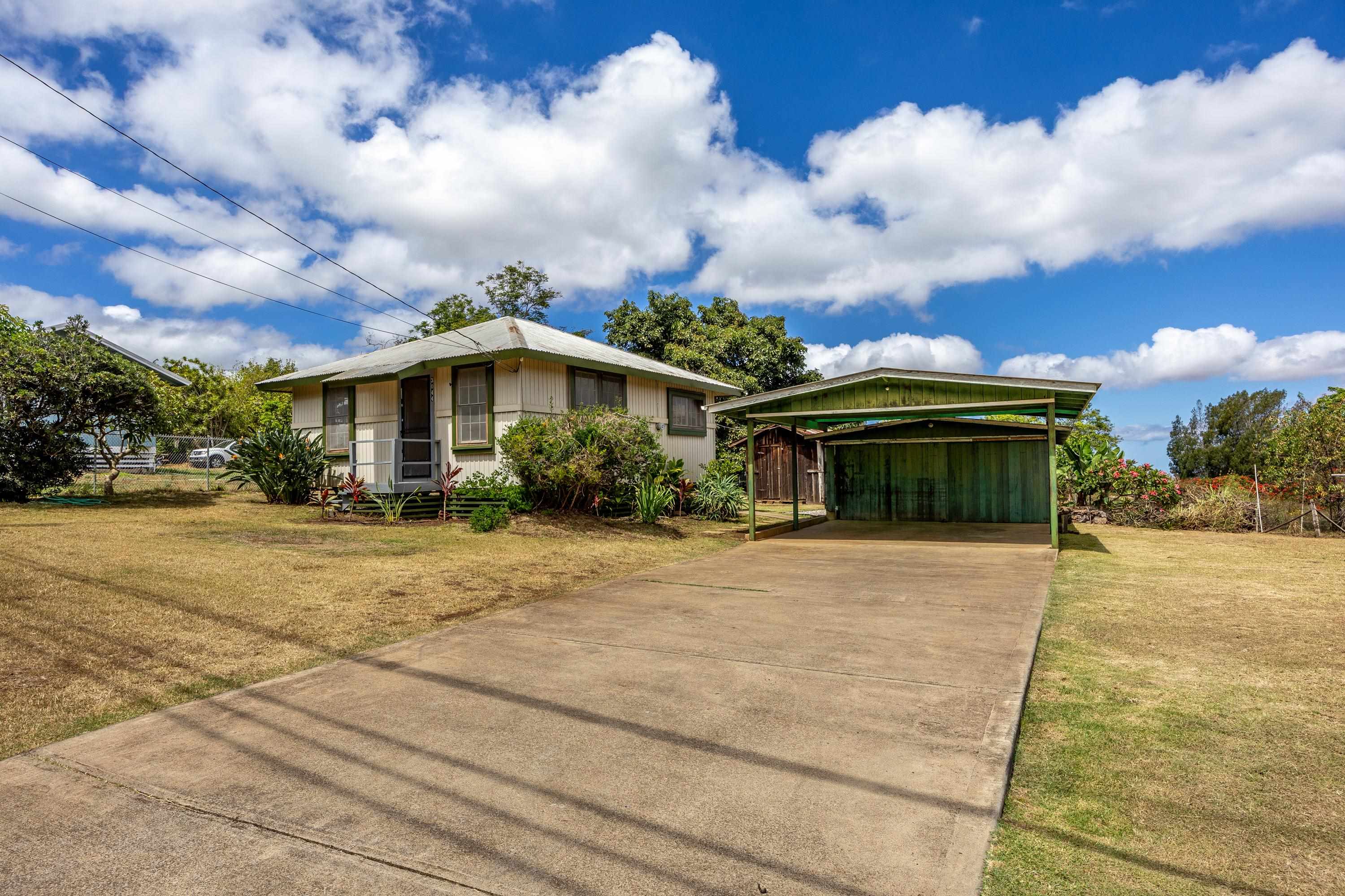 3044 Lower Kula Rd