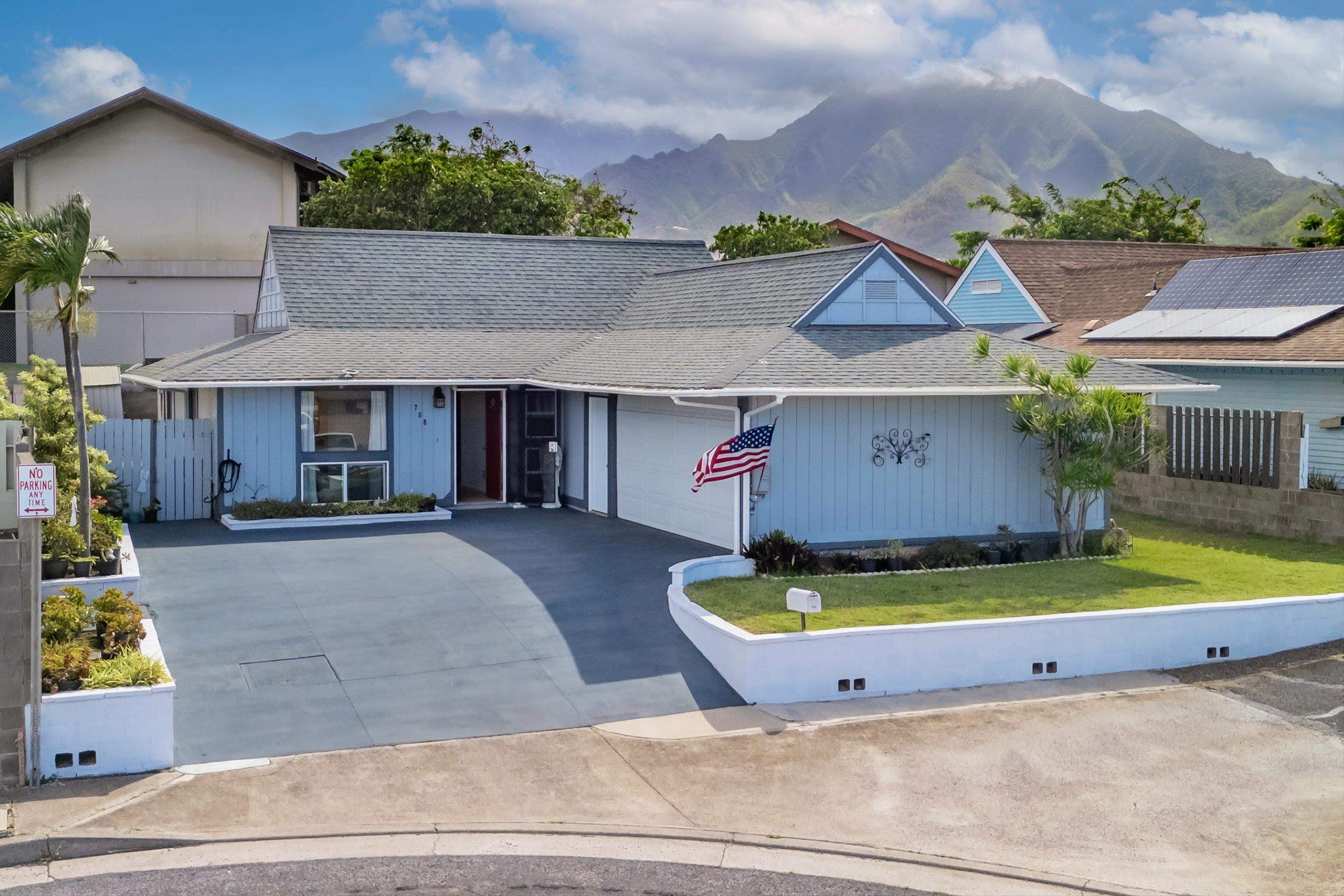 708 Kaulu Pl Property Photo 1