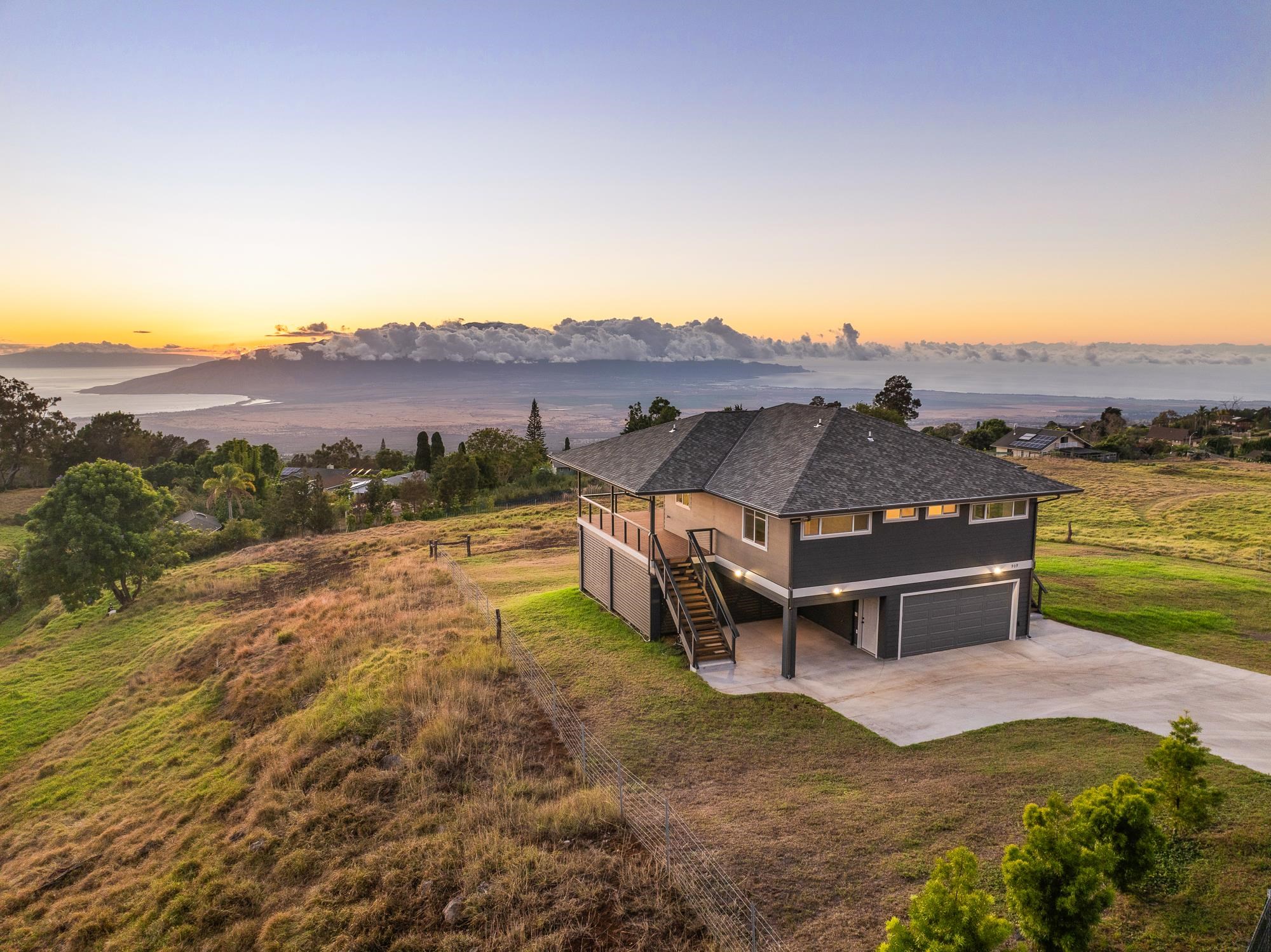 909 Copp Rd Property Photo 1