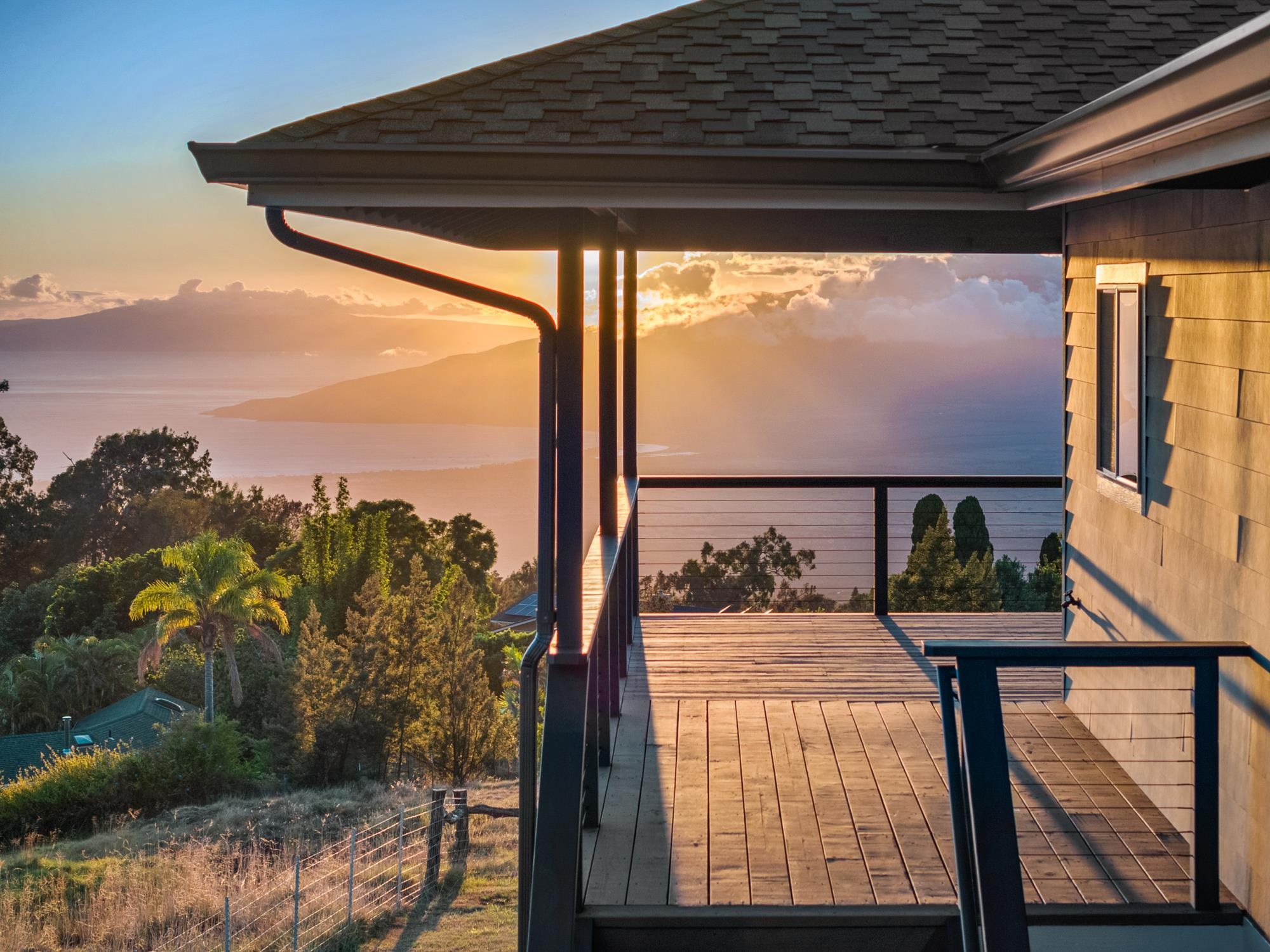 909 Copp Rd Property Photo 3