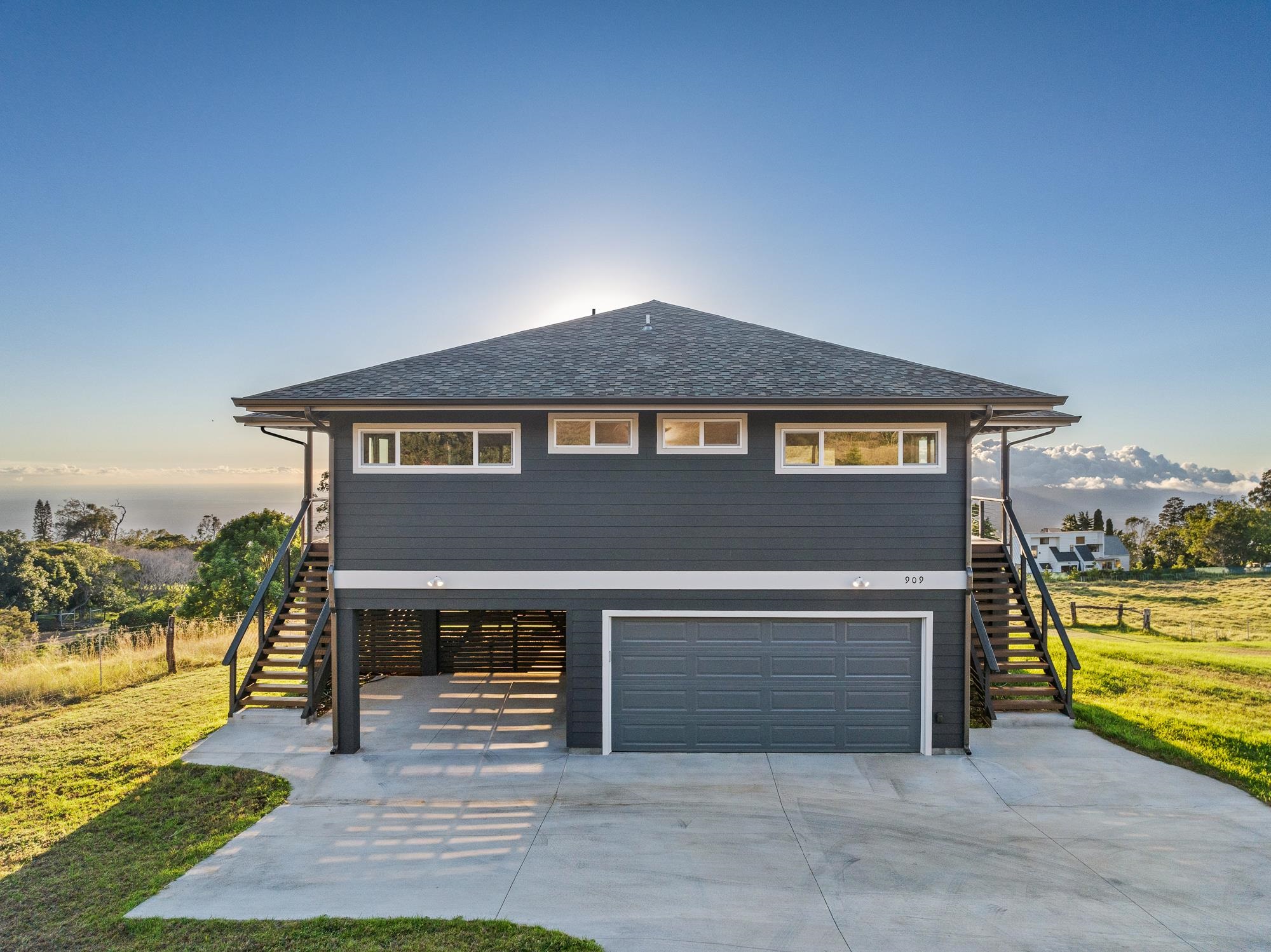 909 Copp Rd Property Photo 8