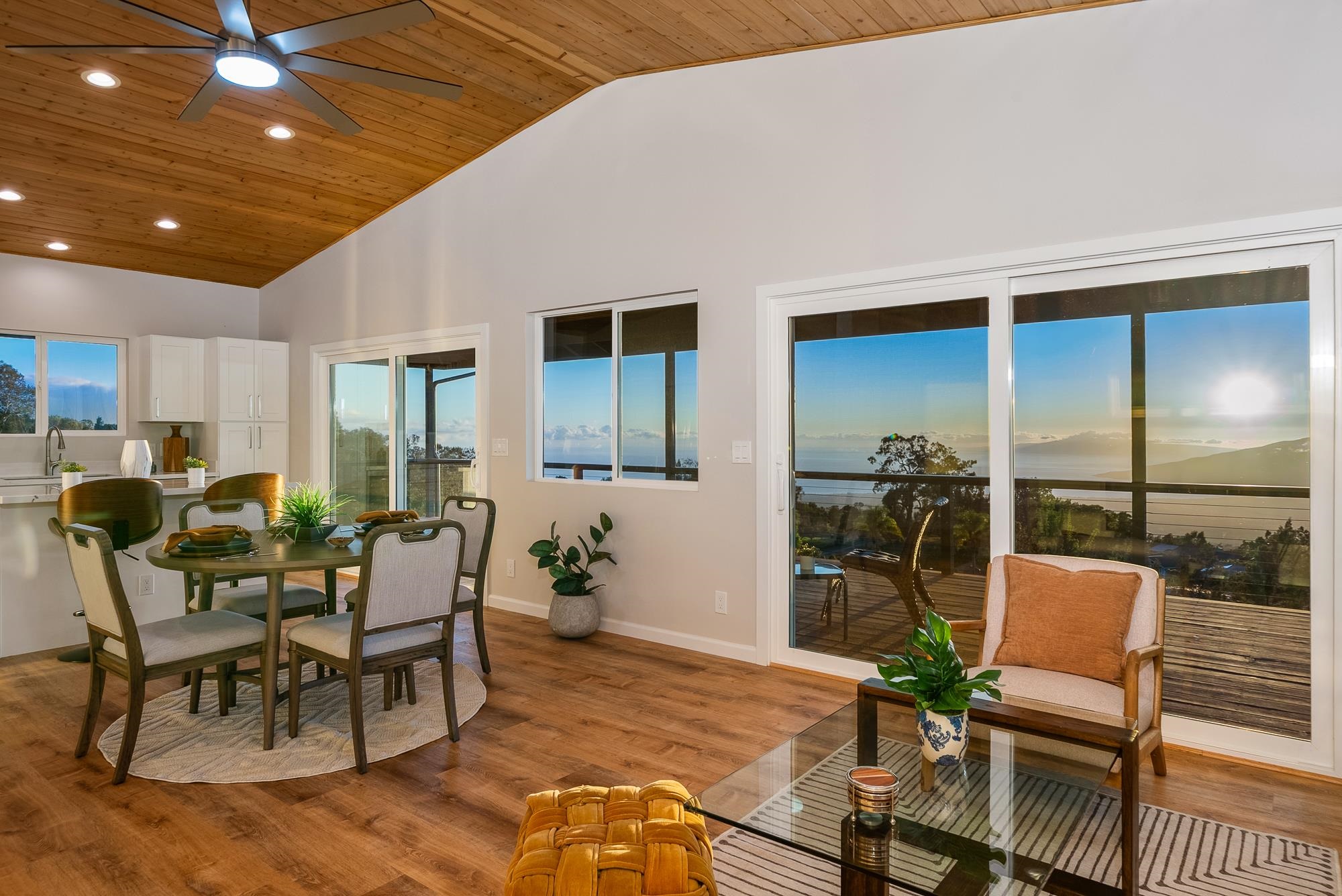 909 Copp Rd Property Photo 17