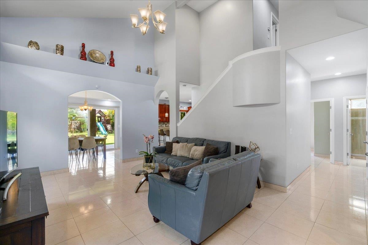 35 Onekea Pl Property Photo 6