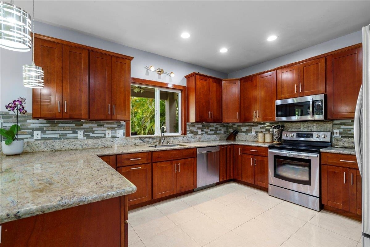35 Onekea Pl Property Photo 12