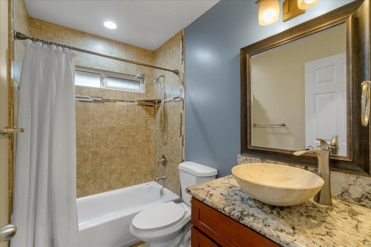 35 Onekea Pl Property Photo 43
