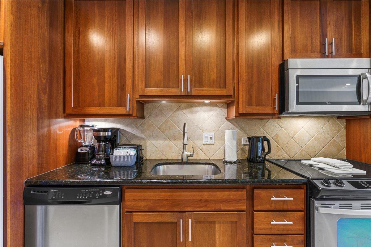 2661 Kekaa Dr Property Photo 2