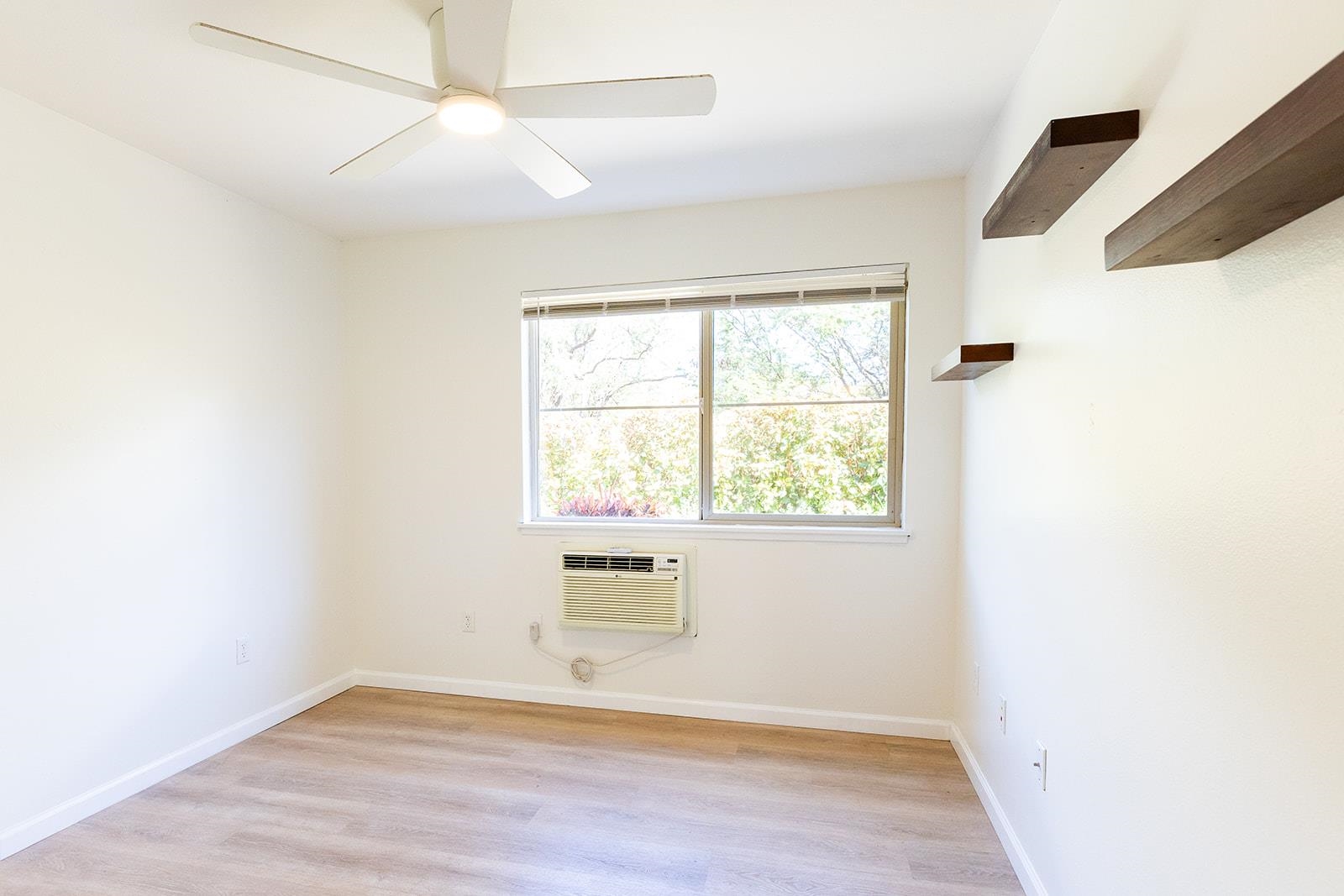 56 Kihalani St Property Photo 12