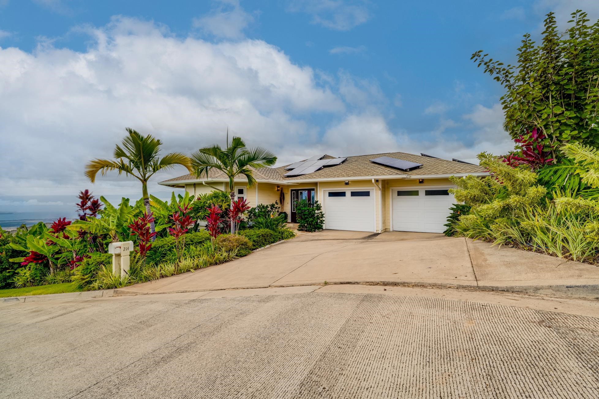 214 Kulamanu Cir Property Photo 4