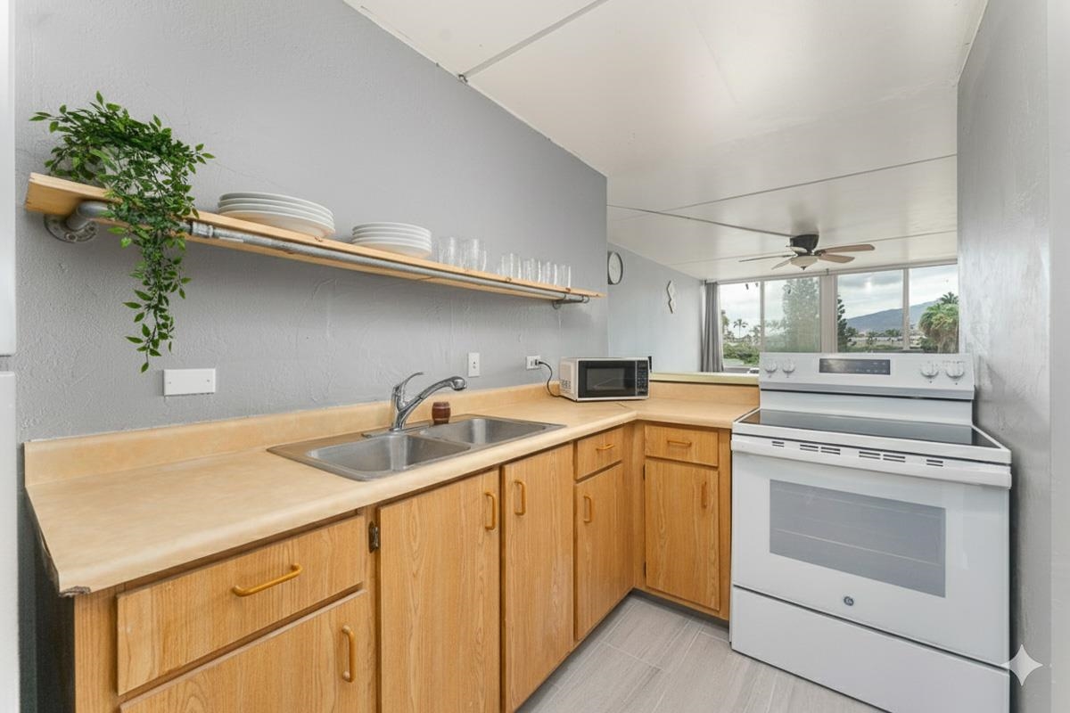 111 Kahului Beach Rd Property Photo 10