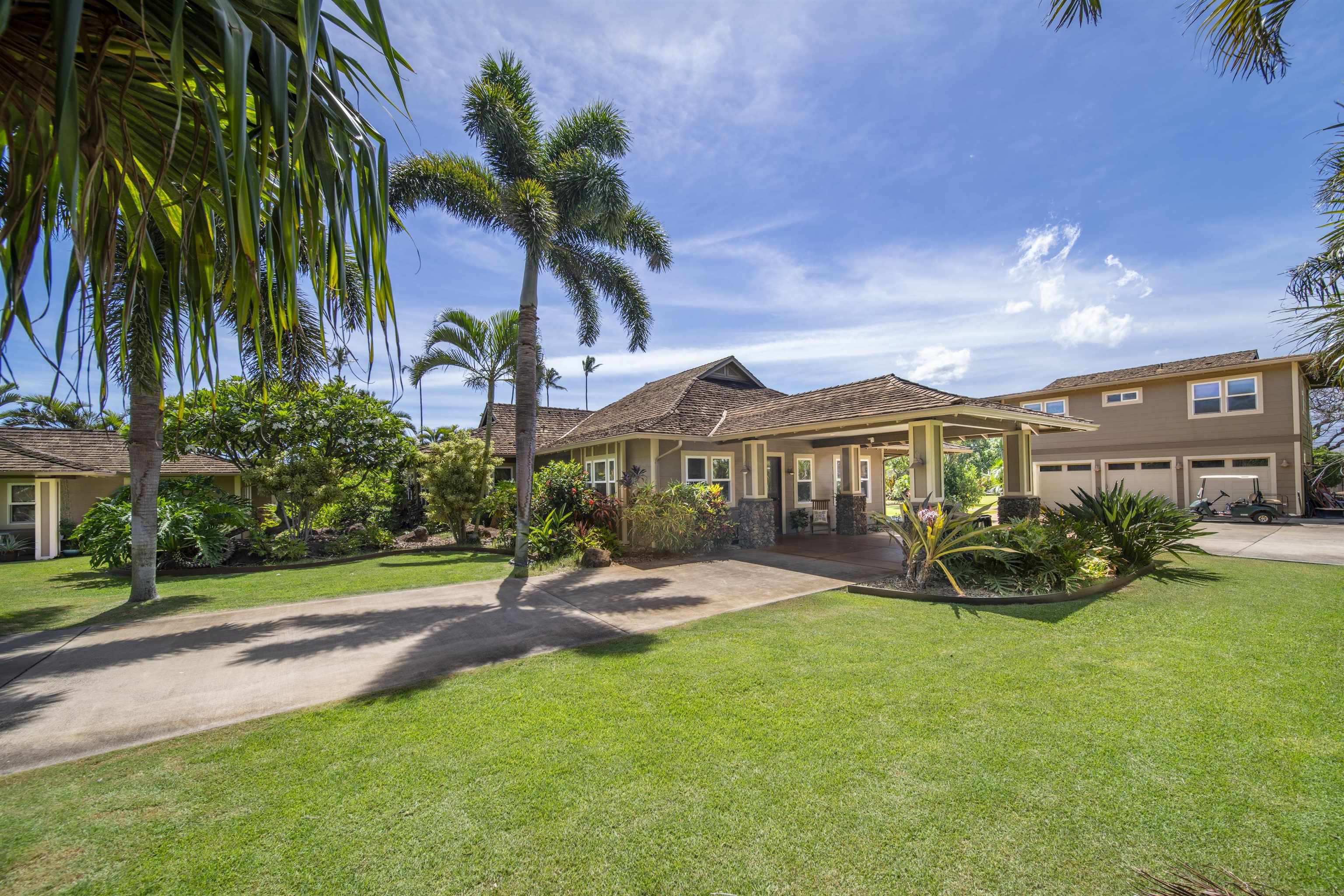 1050 Kapukaulua Pl Property Photo 1