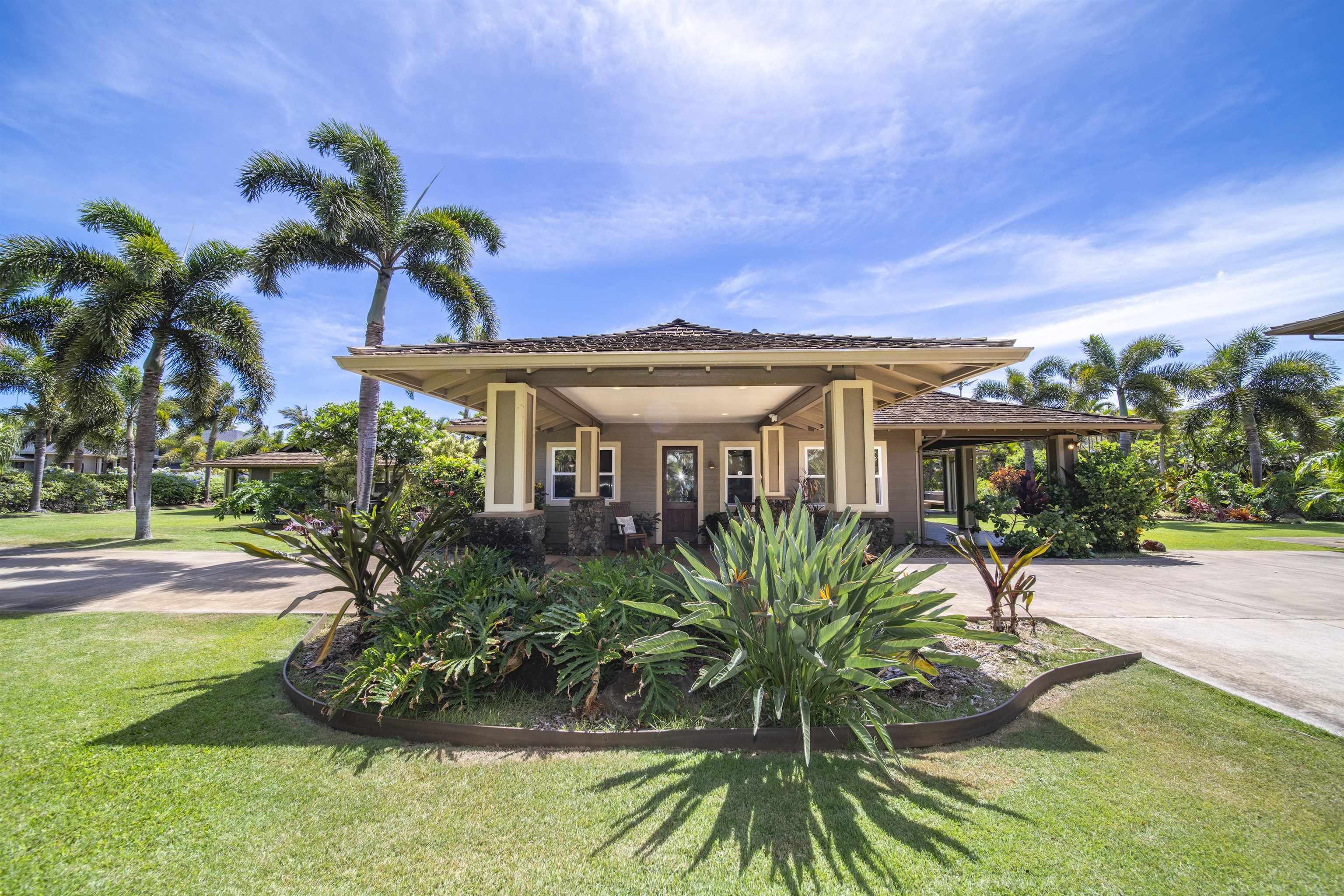1050 Kapukaulua Pl Property Photo 2