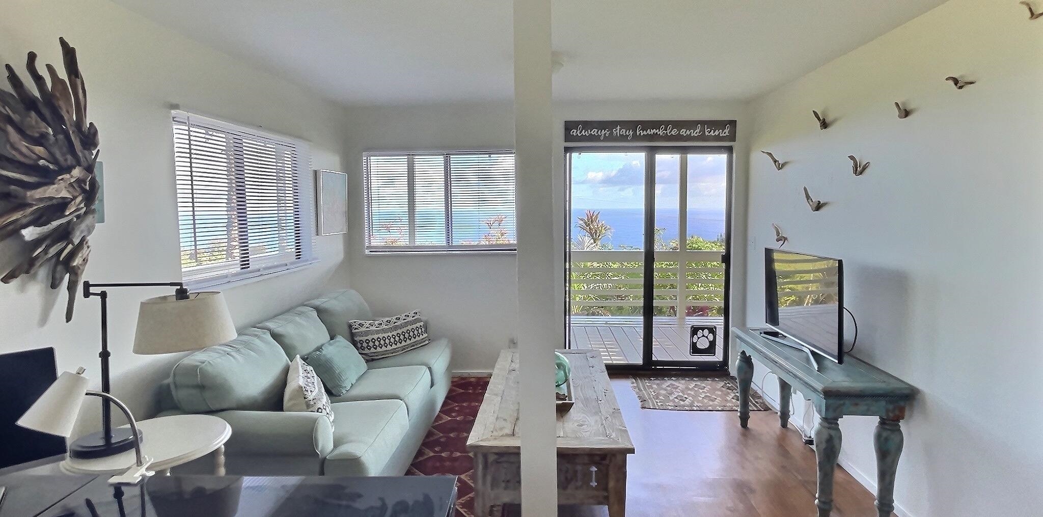 1130 Hana Hwy Property Photo 4