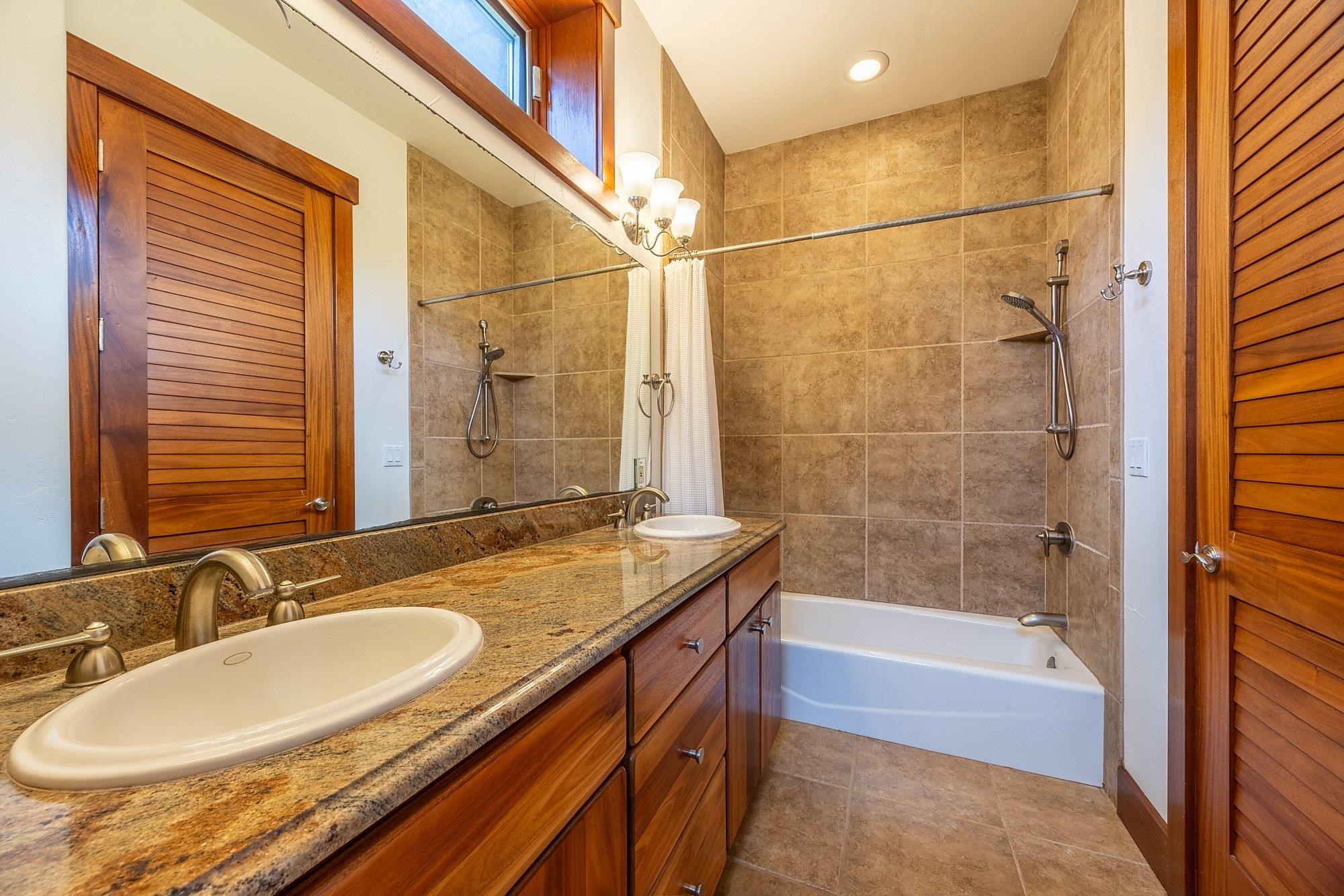 250 Akia Pl Property Photo 32
