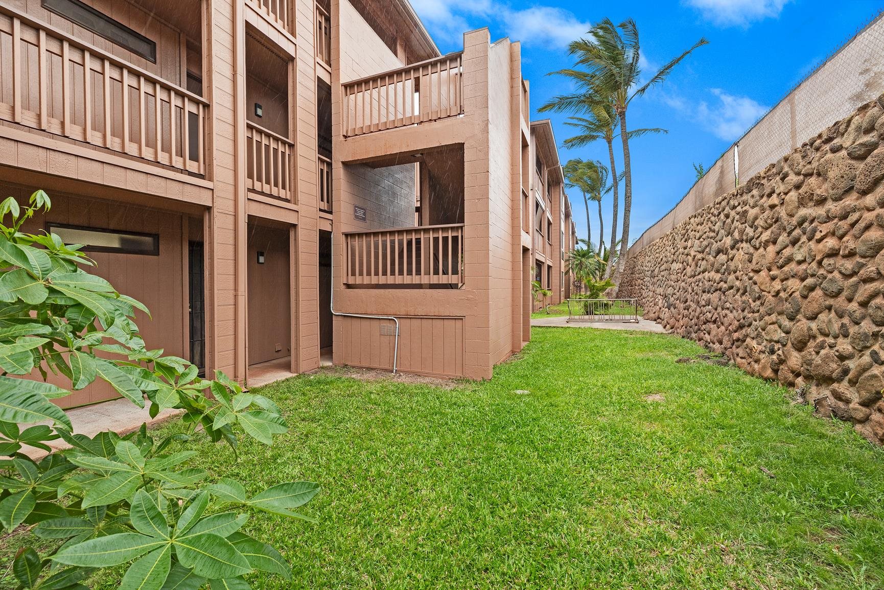 3740 Lower Honoapiilani Rd Property Photo 2