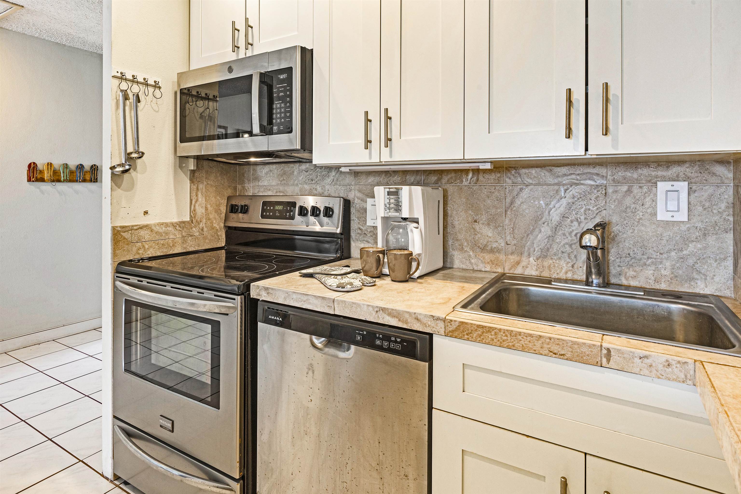 3741 Lower Honoapiilani Rd Property Photo 13